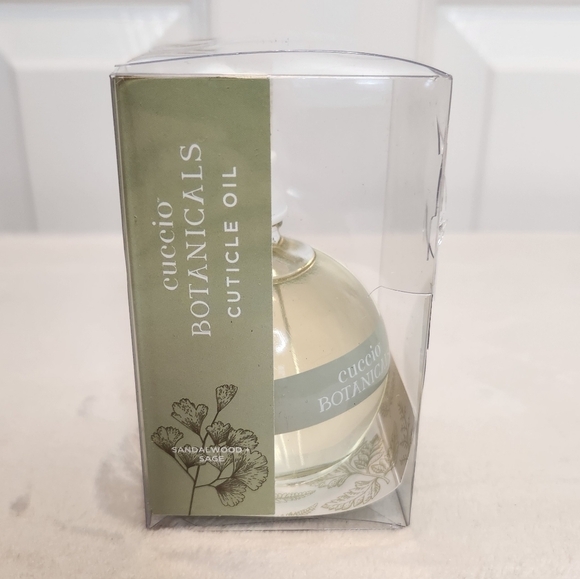 Cuccio Botanicals Cuticle Oil Sandalwood & Sage - Picture 4 of 7